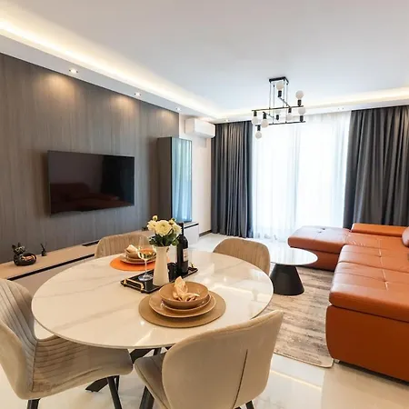 Black Vanilla Apartment *