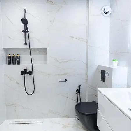 Black Vanilla Apartment *