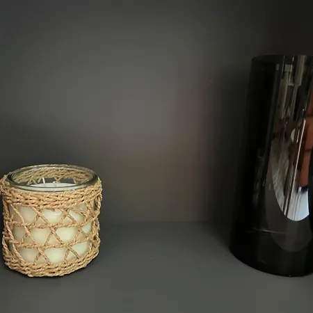 Black Vanilla Apartment *