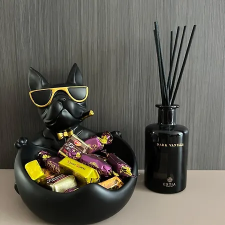 Apartment Black Vanilla *